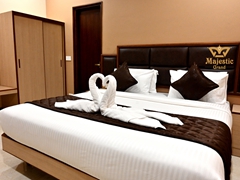 twl art brwn room 2